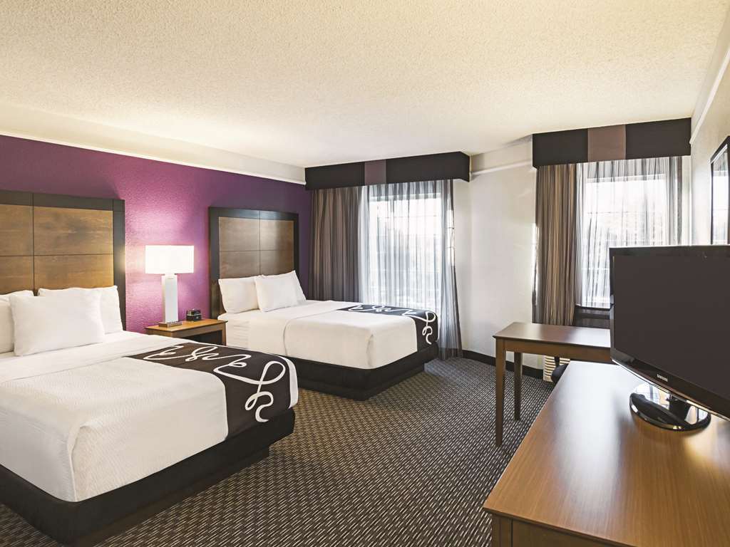 La Quinta By Wyndham Worth North 3*